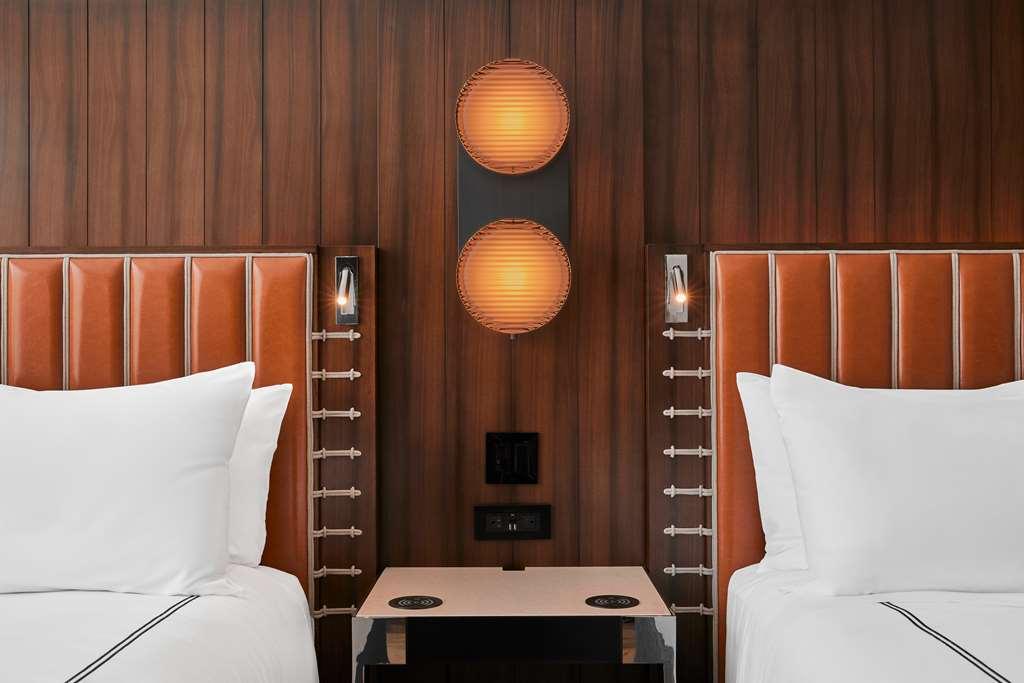 The Godfrey Detroit Curio Collection By Hilton Hotel Bilik gambar